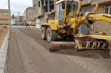  مراحل نهایی زیر سازی و جدول گذاری کوی عطار محله قائمیه